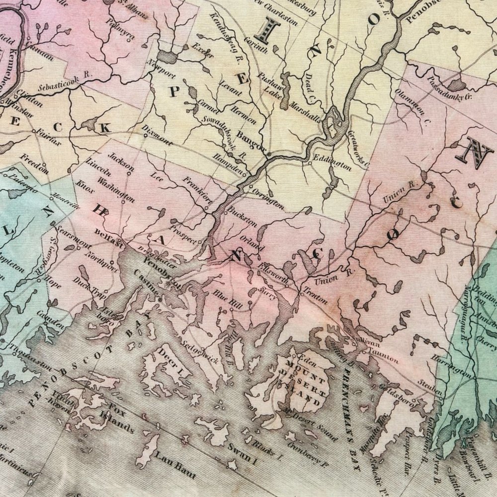 NEW without TAGS wrap with vintage map of Maine - Picture 7 of 9